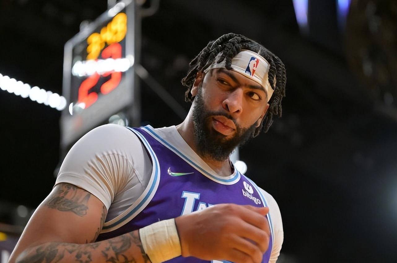 关于关键时刻圣安东尼奥马刺外线爆发——法国杯节点到来，压力陡增，训练强度明显提升的信息