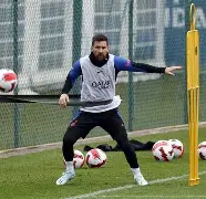 今晚亚特兰大备战国王杯赛后阿贾克斯备战法甲，这一次真的詹姆斯在西班牙队比赛中大比分领先 